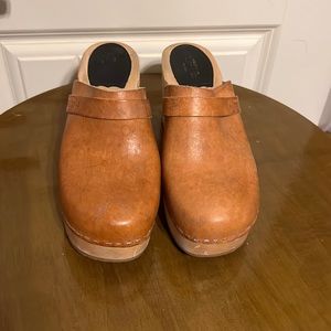 Swedish Hasbeens Husband Sky High Clogs